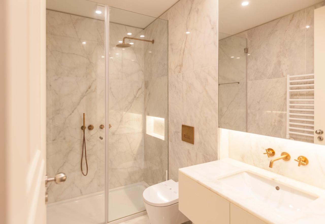 Appartamento Flh Praca Rossio Contemporary Flat Lisbona Esterno foto